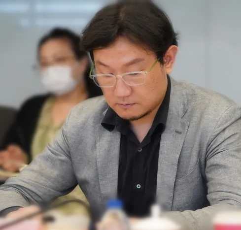 市委宣传部副部长高韵斐一行调研上海话剧艺术中心重点创作选题 崇真艺客