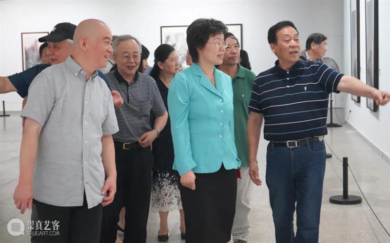 湖北省文化和旅游厅党组书记、厅长李述永到湖北美术馆参观 崇真艺客
