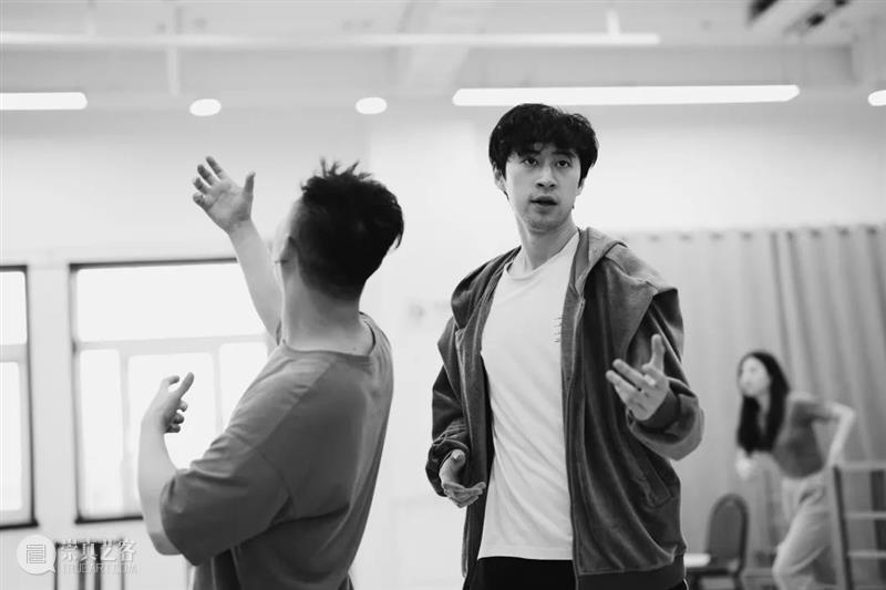 音乐剧场《19/19》 | 时光无言，记忆如歌 崇真艺客