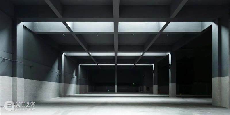 在垃圾中转站中，讨论结构与光 / 潘晖建筑 崇真艺客