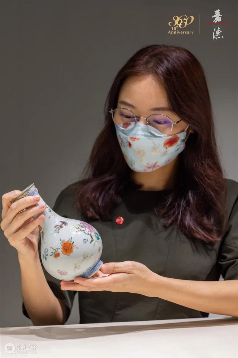 【嘉德香港•十周年庆典拍卖】预展次日，嘉宾云集 崇真艺客