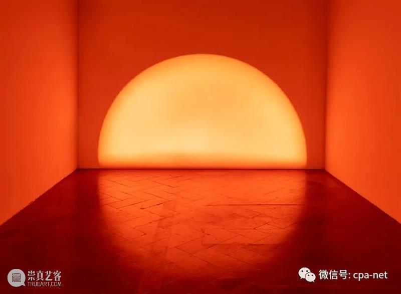 Olafur Eliasson展示光、影、反射和 VR 崇真艺客