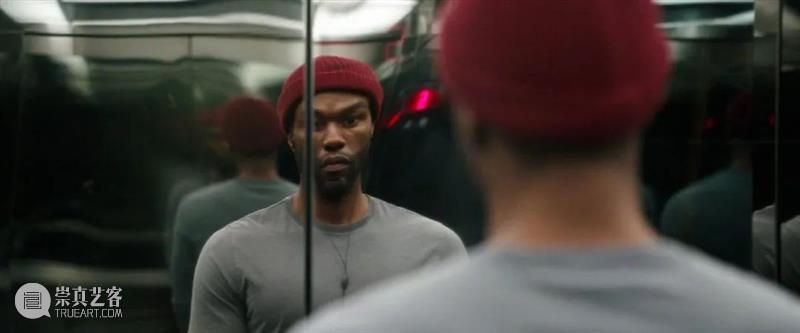 照镜子能有多诡异？ 崇真艺客