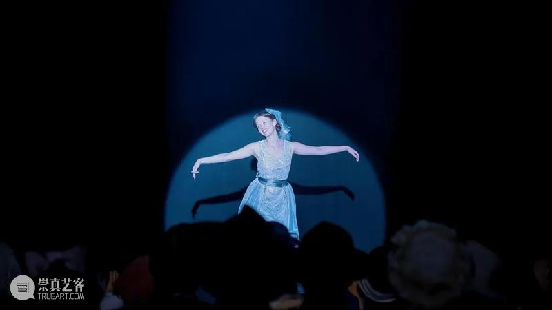 连爆两部,她是新一代恐怖片女神 崇真艺客