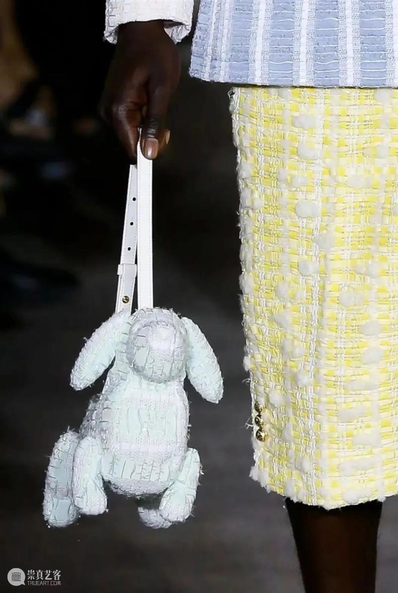 【IFA-时尚资讯】Thom Browne  | 潮玩与时尚，玩具元素融入走秀现场 崇真艺客