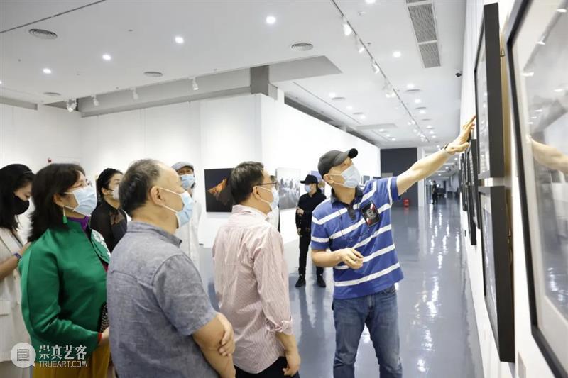 “新山海经——中国摄影金像奖获得者钟国华 孙成毅 贺建华 岳鸿军作品联展”在罗湖美术馆展出 崇真艺客