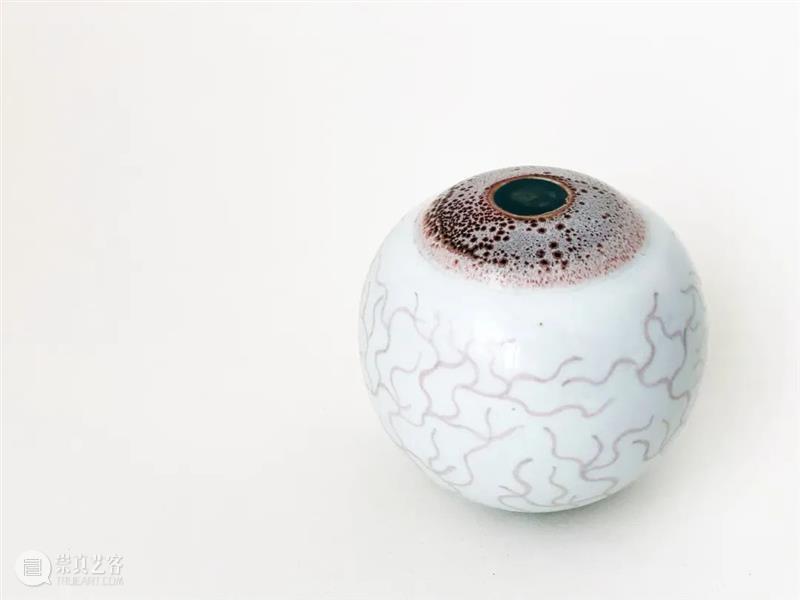 最新代理艺术家I张弱瓷雕系列《Eye眼》 崇真艺客