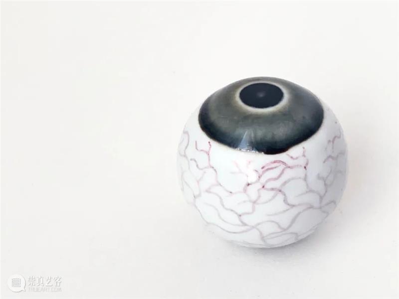 最新代理艺术家I张弱瓷雕系列《Eye眼》 崇真艺客