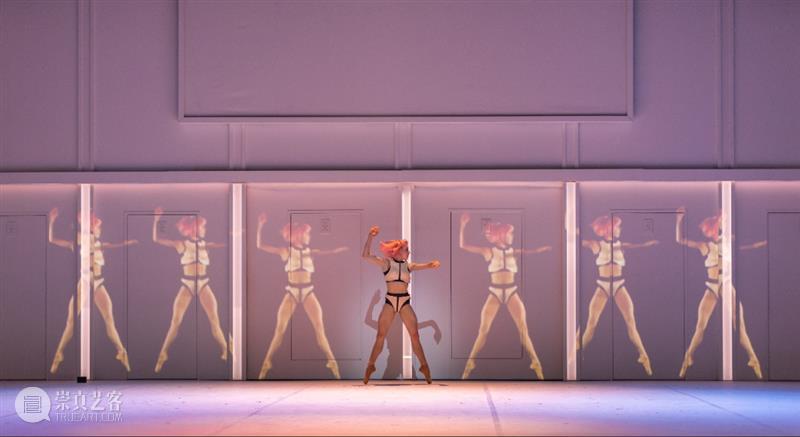 舞台丨《葛佩莉亚》：极简舞台造就未来科技感实验室 崇真艺客