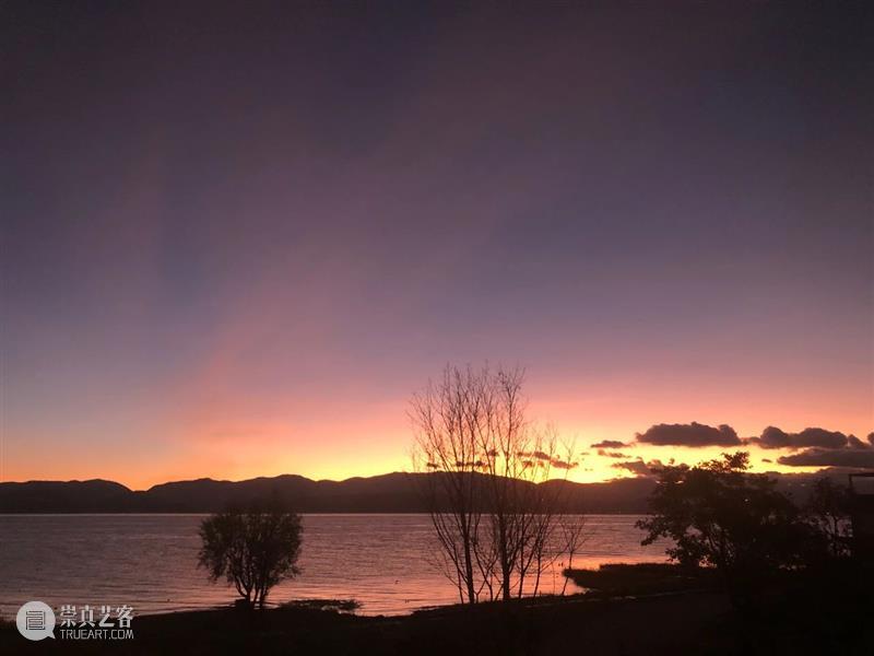 艺术家访谈｜李姝睿：我的绘画是时空中现实和感受的精炼记录 崇真艺客