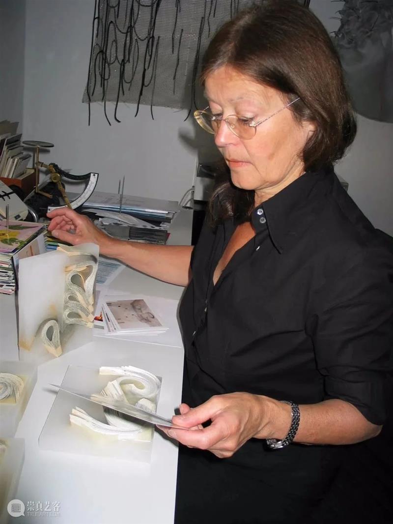 户尔艺术家 | 多萝西娅·里斯-汉姆 崇真艺客