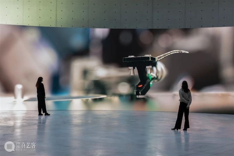 H&W艺术家 | 安利·萨拉的沉浸式影像装置《时光不再》@巴黎皮诺艺术收藏 崇真艺客