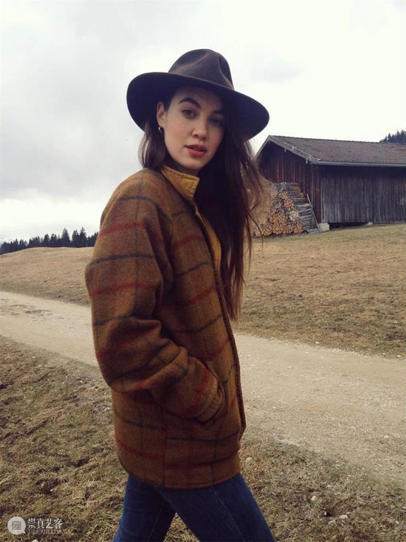 KennaXu艺术家访谈|艾琳娜·伯克纳(Alina Birkner) 崇真艺客