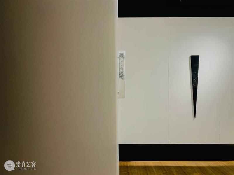 卜问天地之茫茫 追逐此在之孤独 | 国家美术·关注 崇真艺客