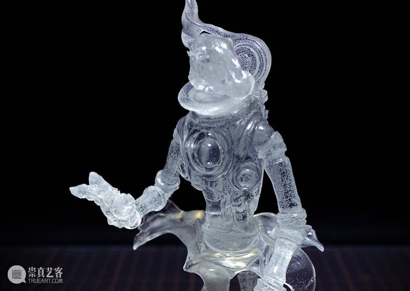 熏依社画廊恭祝您圣诞与新年快乐！ 崇真艺客