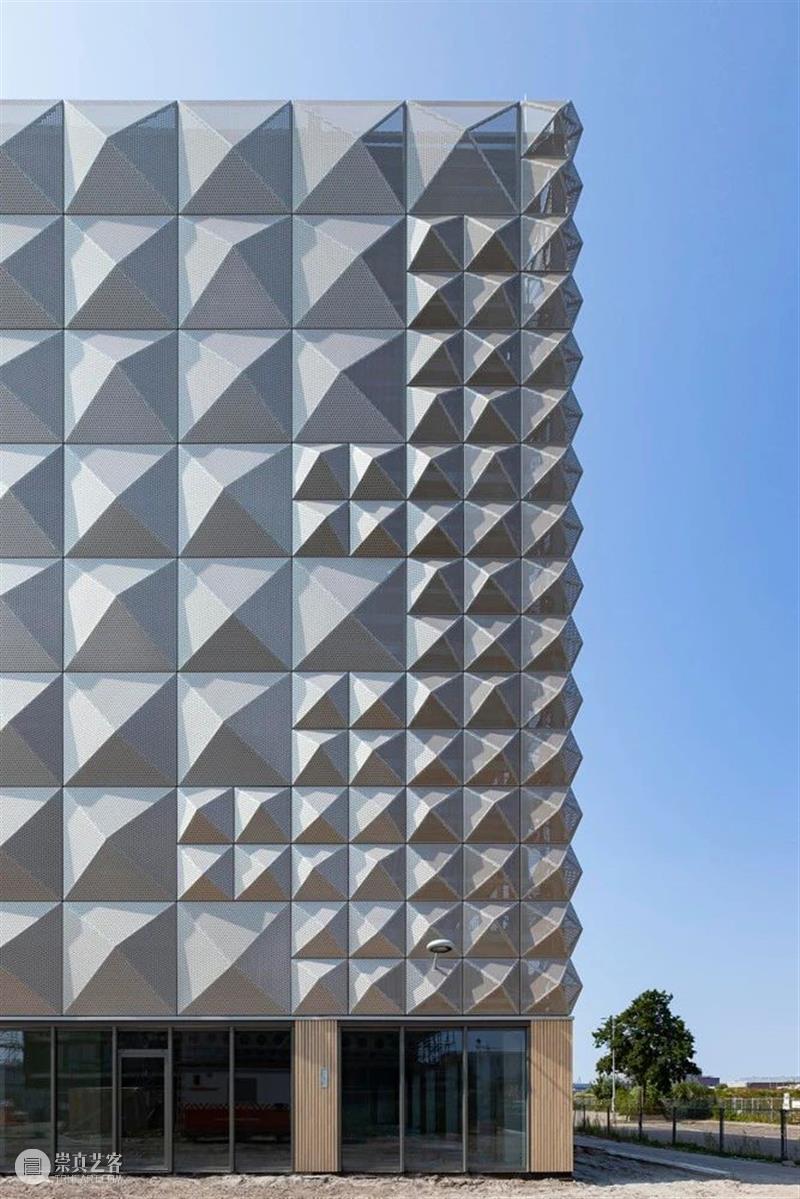停车场类型建筑的历史，与未来创新 崇真艺客