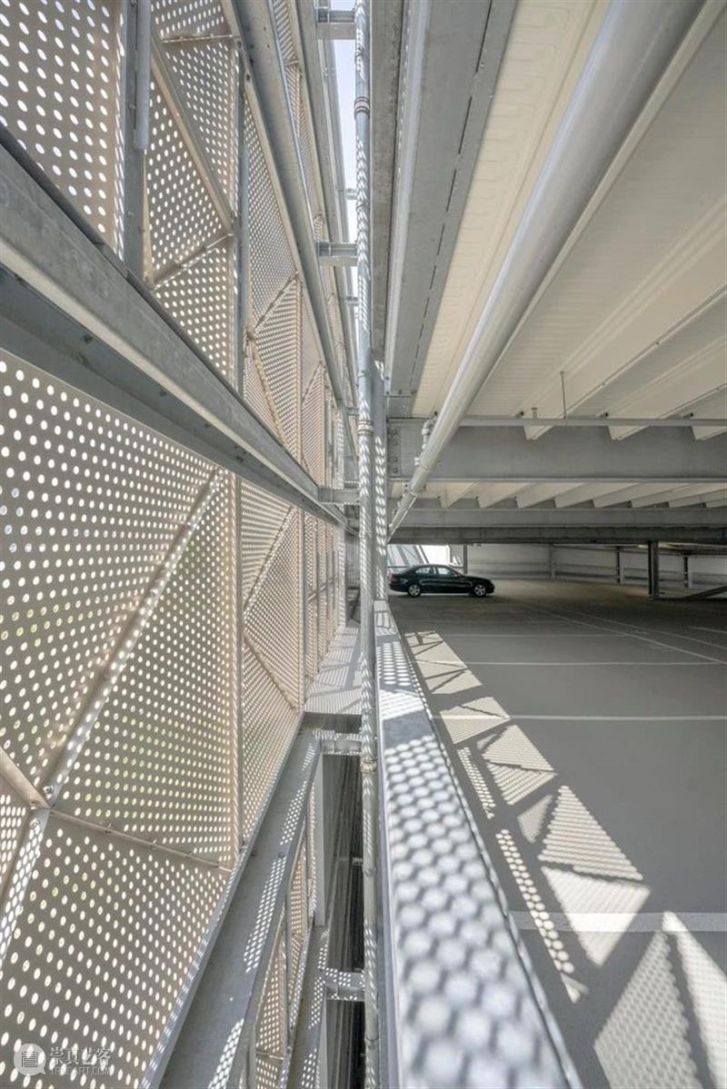 停车场类型建筑的历史，与未来创新 崇真艺客