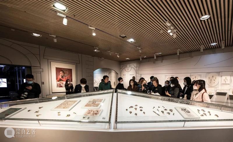 特展开幕 | “铭心——20世纪胸针艺术”特展在清华艺博举办开幕式 崇真艺客