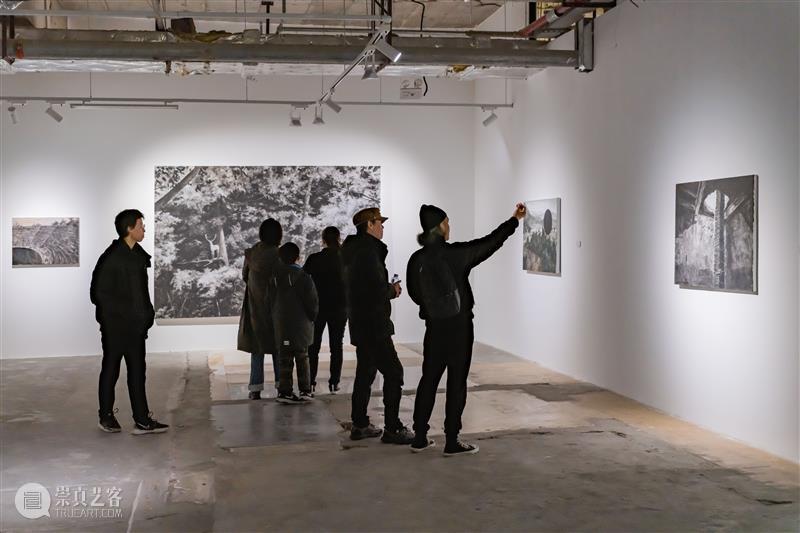 开幕现场 | 周子曦个展“合奏”于今日开幕 崇真艺客