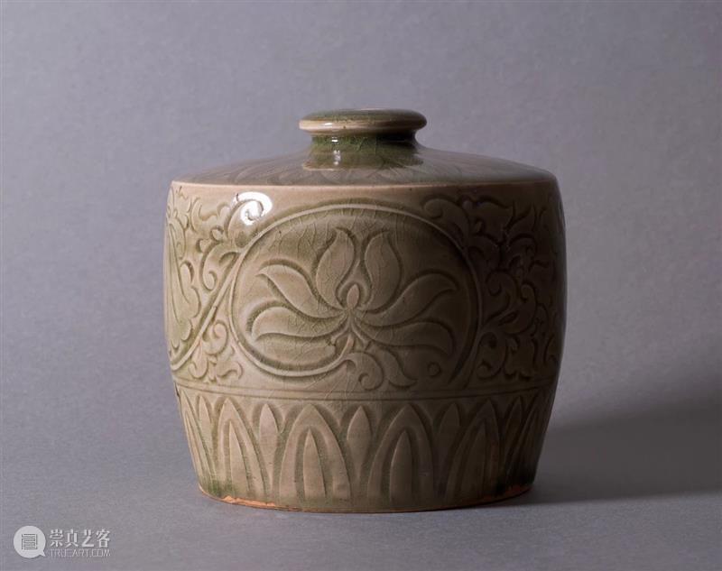 一物一鉴 | 耀州窑 · 青釉刻花莲花唐草纹嘟噜瓶 崇真艺客