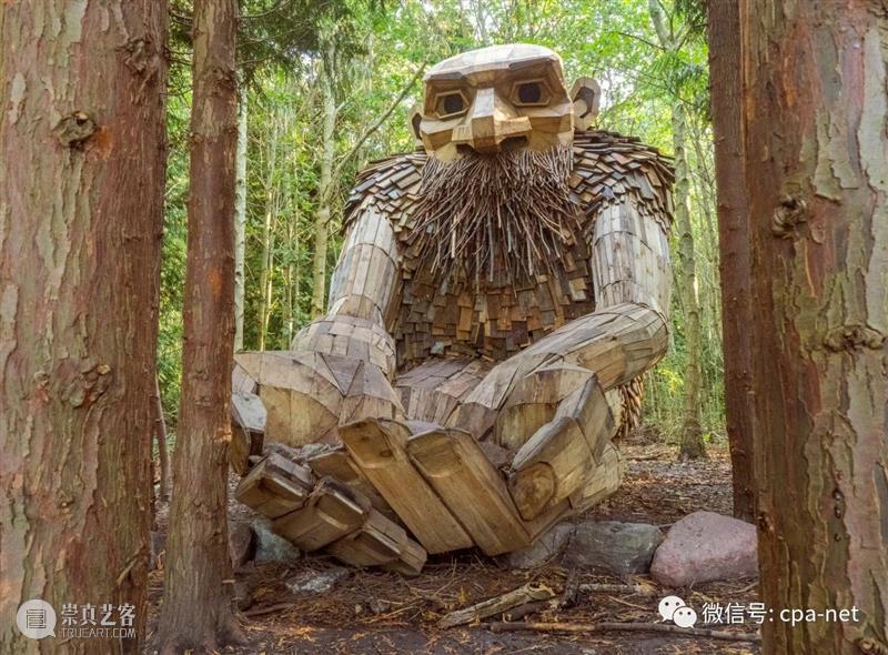艺术家Thomas Dambo在木头中制作巨魔雕塑 崇真艺客