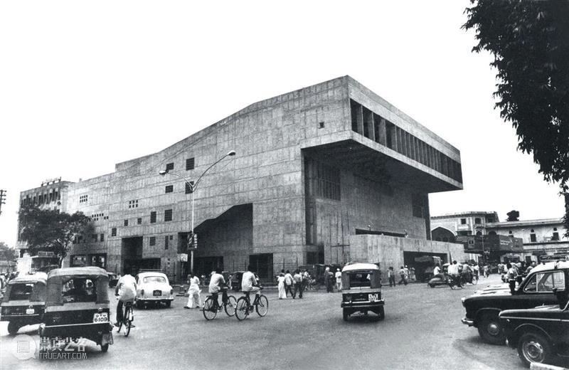 悼念印度建筑师 B.V. 多西，为人民的建筑 崇真艺客