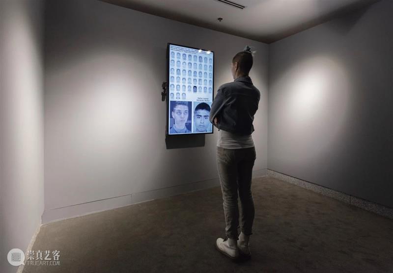 现场｜拉斐尔·洛扎诺-亨默（Rafael Lozano-Hemmer）首次香港个展开幕 呈现大型互动装置及现场表演 崇真艺客