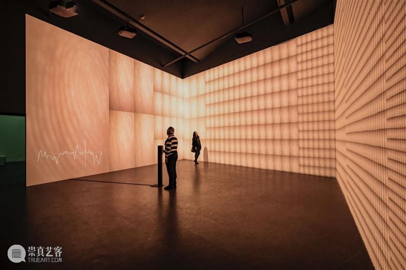 现场｜拉斐尔·洛扎诺-亨默（Rafael Lozano-Hemmer）首次香港个展开幕 呈现大型互动装置及现场表演 崇真艺客