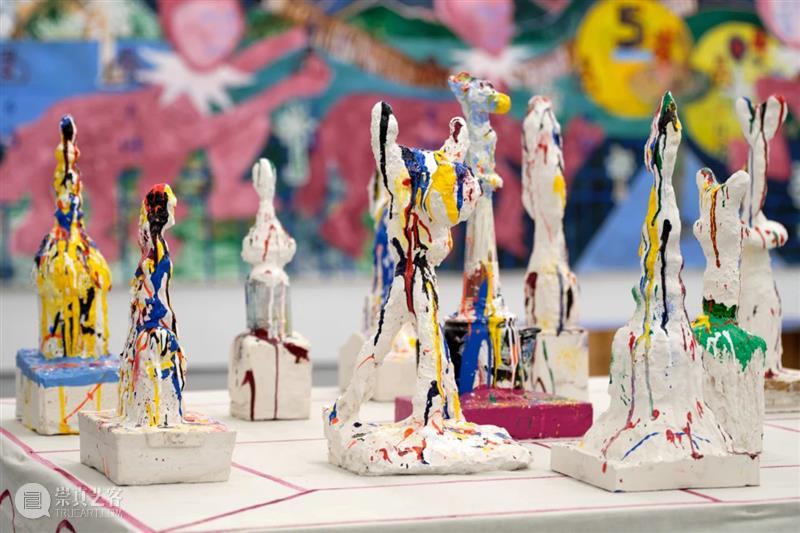 奶粉zhou上海新展:像孩子一样自在表达 崇真艺客