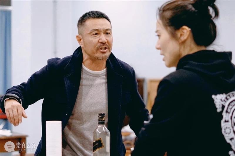 “生命是纯粹的火焰,我们靠体内看不见的太阳活着” 上海话剧艺术中心 崇真艺客