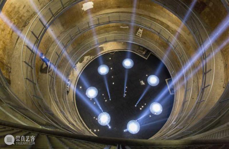 一起来看看烟囱的内部! 崇真艺客