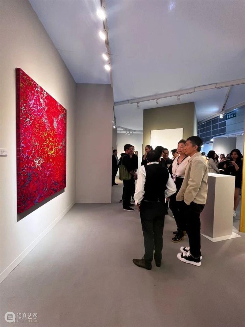打卡香港 国际大咖齐聚 热门展品火爆 | 国家美术·关注 崇真艺客