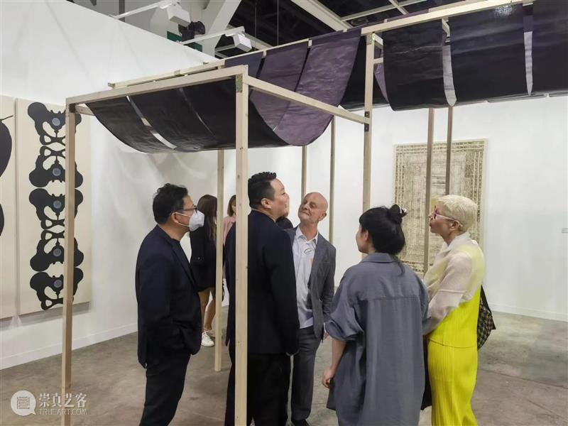 打卡香港 国际大咖齐聚 热门展品火爆 | 国家美术·关注 崇真艺客