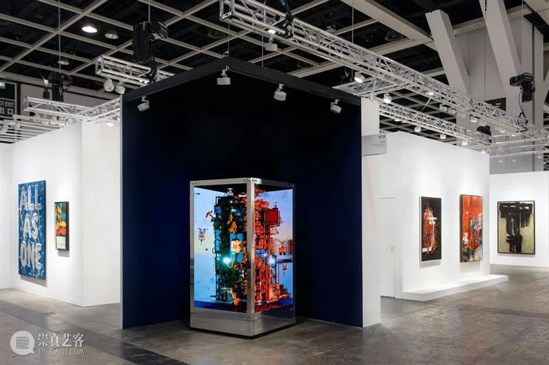 打卡香港 国际大咖齐聚 热门展品火爆 | 国家美术·关注 崇真艺客