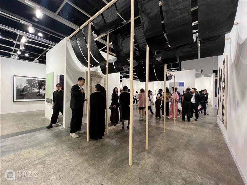 打卡香港 国际大咖齐聚 热门展品火爆 | 国家美术·关注 崇真艺客