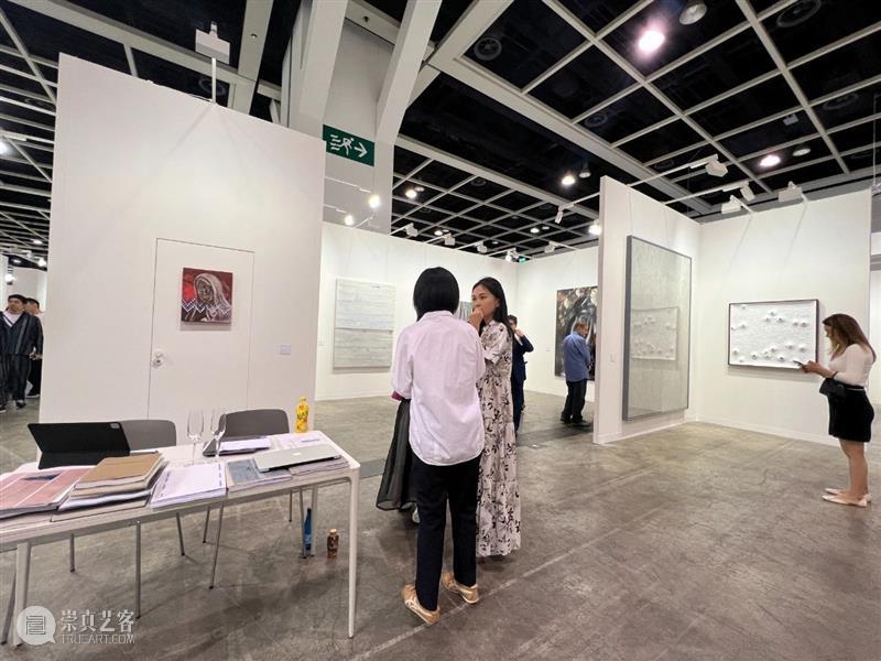 打卡香港 国际大咖齐聚 热门展品火爆 | 国家美术·关注 崇真艺客