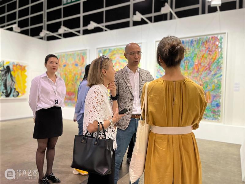打卡香港 国际大咖齐聚 热门展品火爆 | 国家美术·关注 崇真艺客