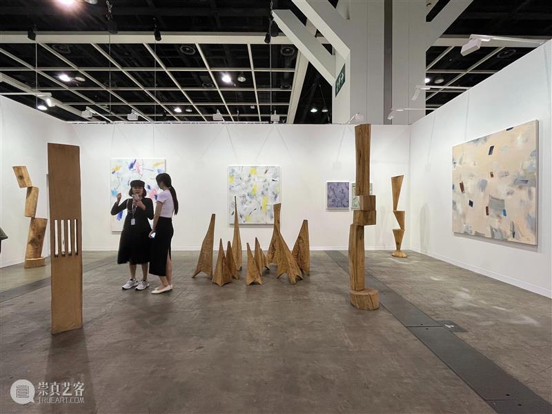 打卡香港 国际大咖齐聚 热门展品火爆 | 国家美术·关注 崇真艺客