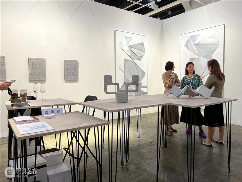 打卡香港 国际大咖齐聚 热门展品火爆 | 国家美术·关注 崇真艺客