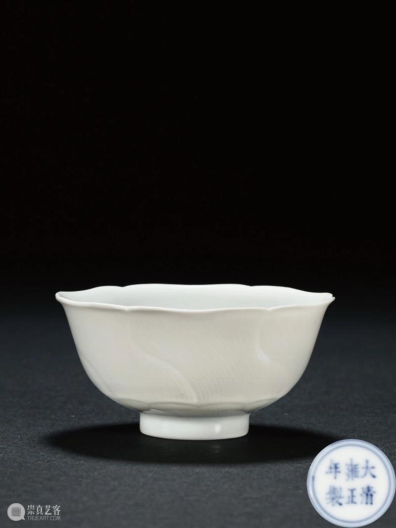 保利香港春拍丨乘物游世——明清瓷器欣赏 崇真艺客