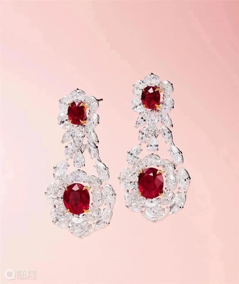 创下拍卖史上最高纪录!翠蕴琛宝 灵瑞玉环 天然帝王绿翡翠手镯以港币 6,000 万元夺冠! 崇真艺客