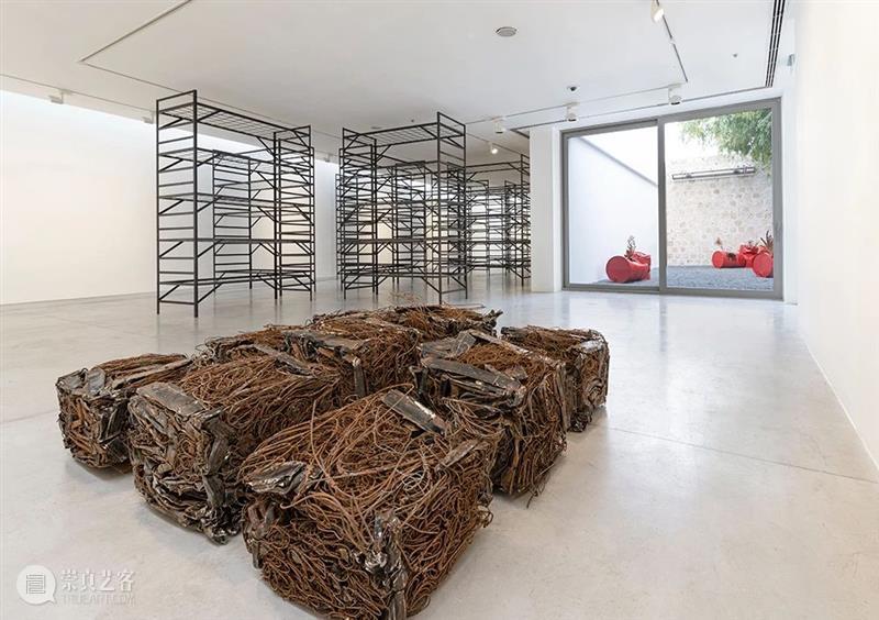 莫娜·哈透姆（Mona Hatoum）正在参加第十五届沙迦双年展 崇真艺客