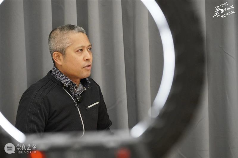 这所Rock主题的“异校”又要开学了，“返校”前发生了什么？ 崇真艺客