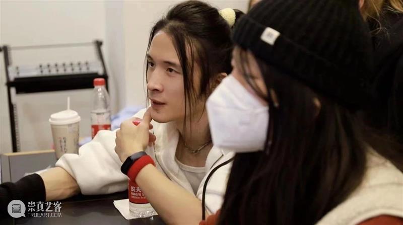 这所Rock主题的“异校”又要开学了，“返校”前发生了什么？ 崇真艺客