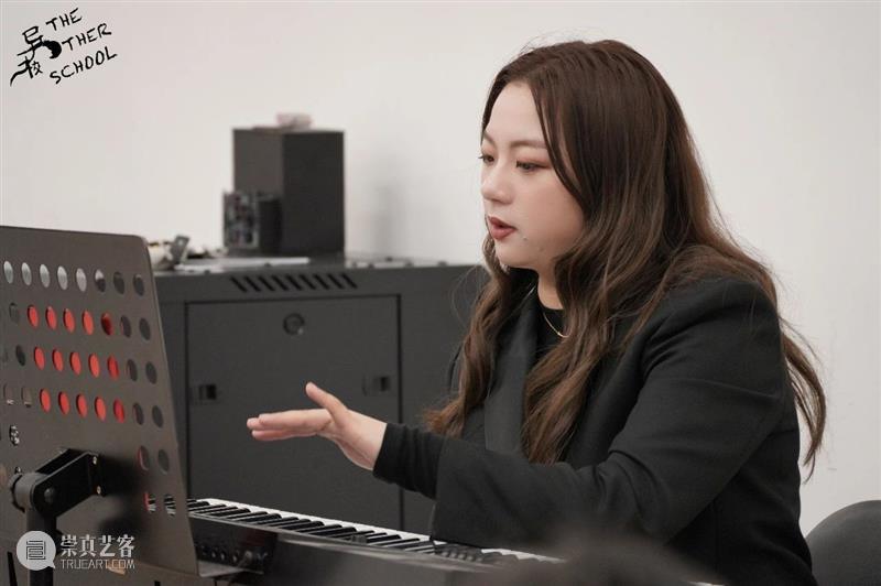 这所Rock主题的“异校”又要开学了，“返校”前发生了什么？ 崇真艺客