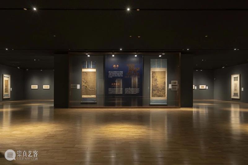 LONG玩艺儿 | 吕纪《红梅斑鸠图》：红梅、积雪和毛茸茸的鸟儿 崇真艺客