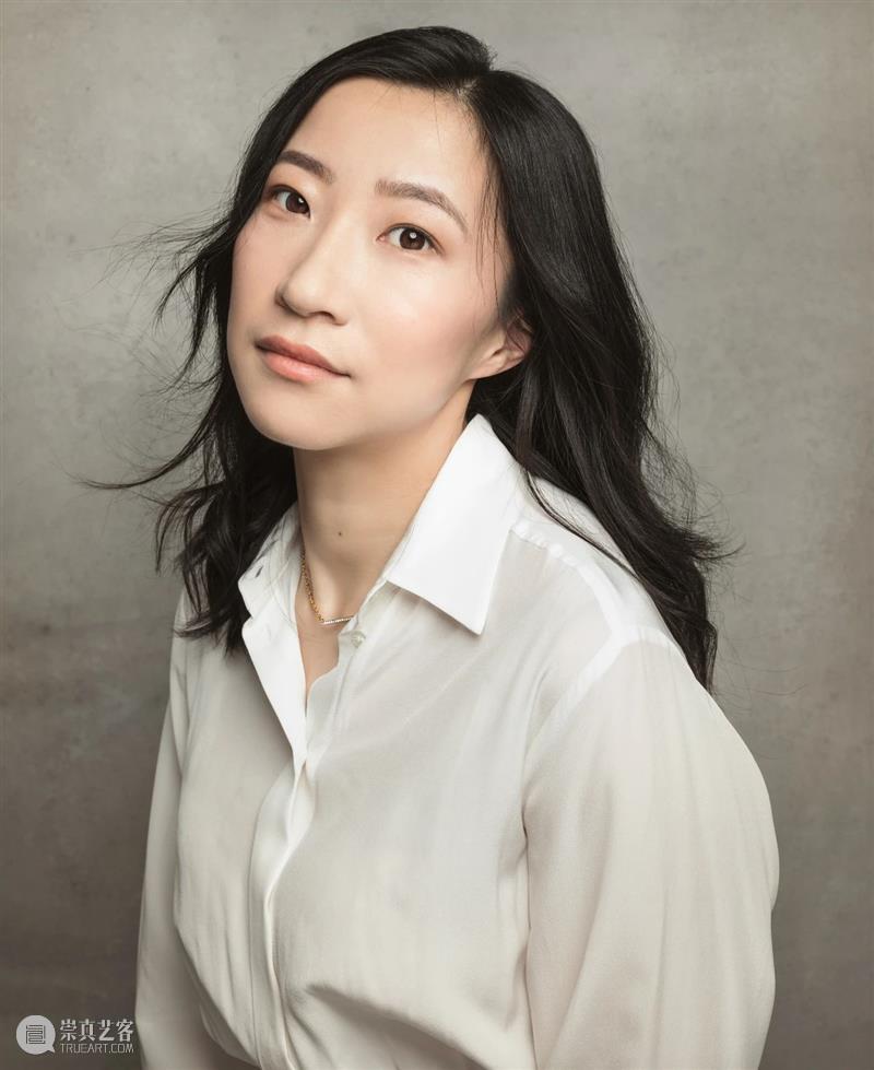 她用AI人工智能在上海生成了一片“光之海” 崇真艺客