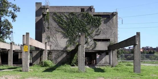 2023米兰设计周总结：假装躲过消费主义的子弹 崇真艺客