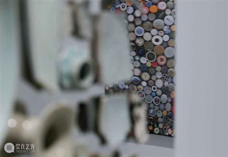 万一对话｜洪浩：我想将这些“无价值”的东西另外生成一种价值 崇真艺客