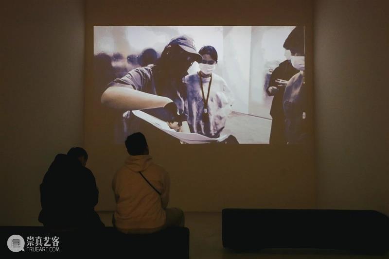 时代·公告|WAVELENGTH:瞬息涌现五一观展指南 崇真艺客